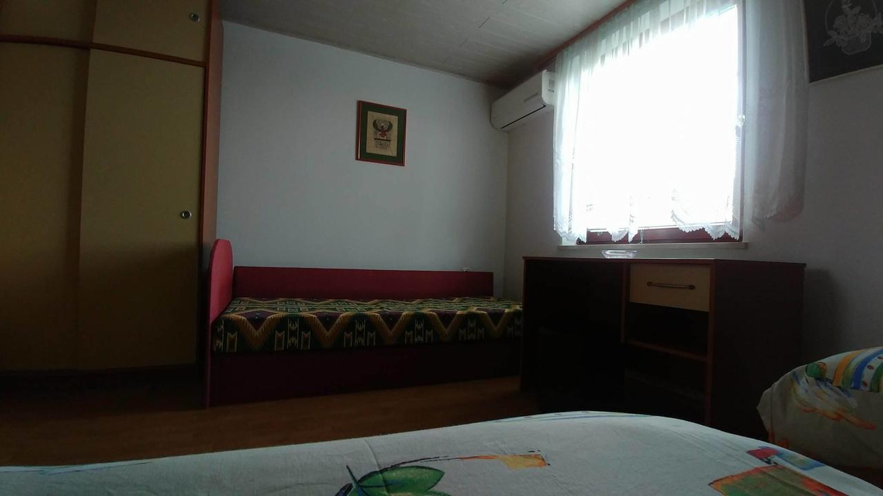 Bed&Breakfast Zilje Vinica Exterior foto