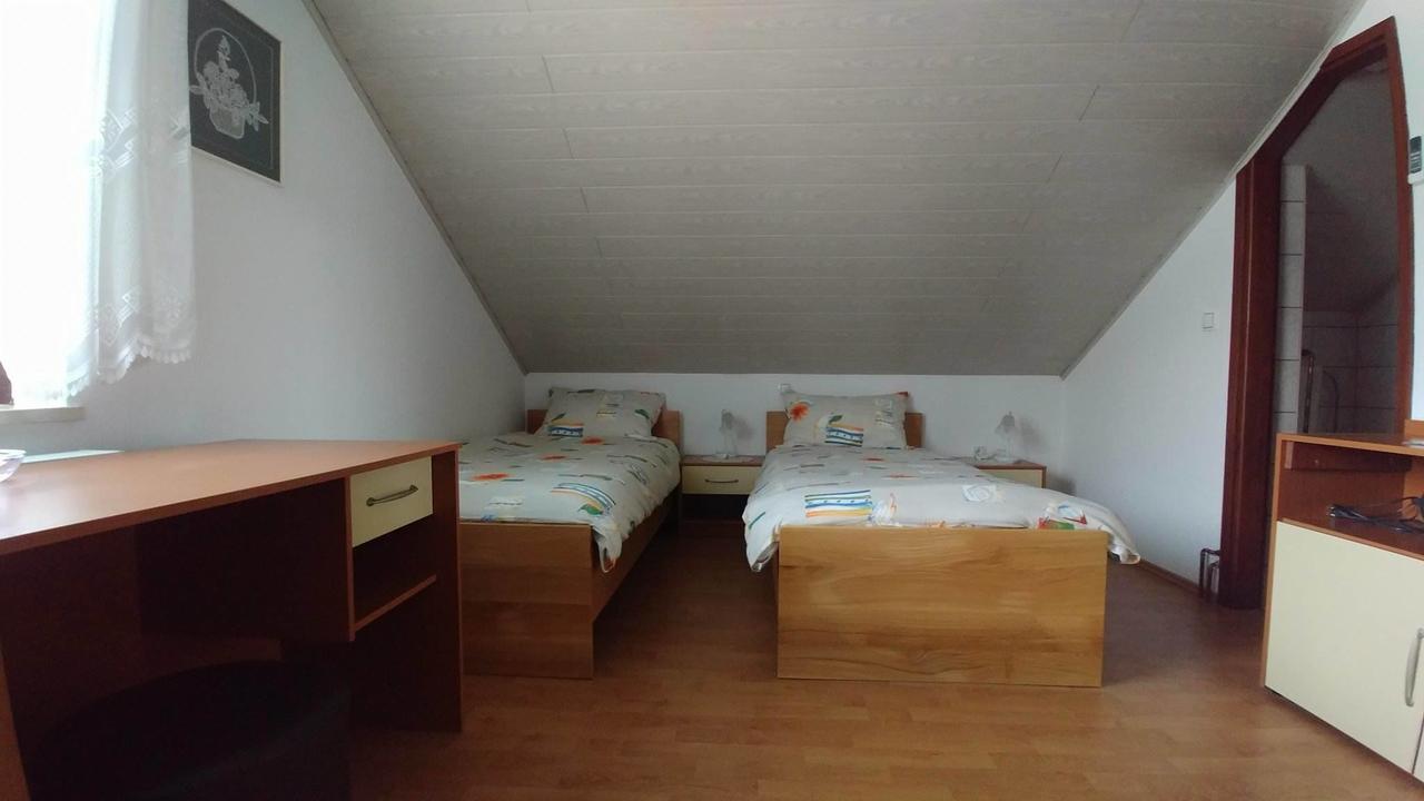 Bed&Breakfast Zilje Vinica Exterior foto